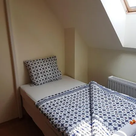 Mediterran Apartmanhaz *