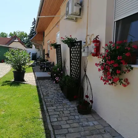 Mediterran Apartmanhaz Apartment *