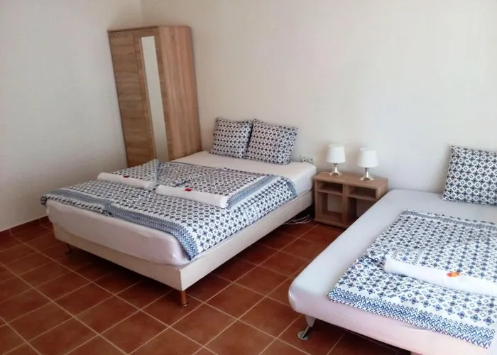 Mediterran Apartmanhaz * Keşkemet