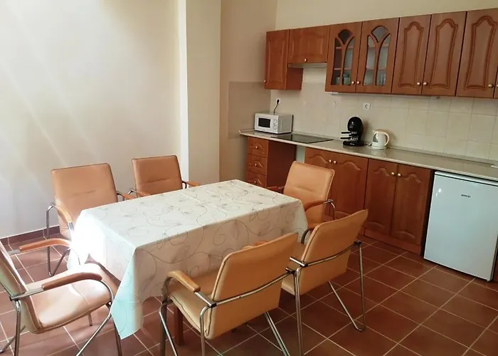 Mediterran Apartmanhaz Daire Keşkemet
